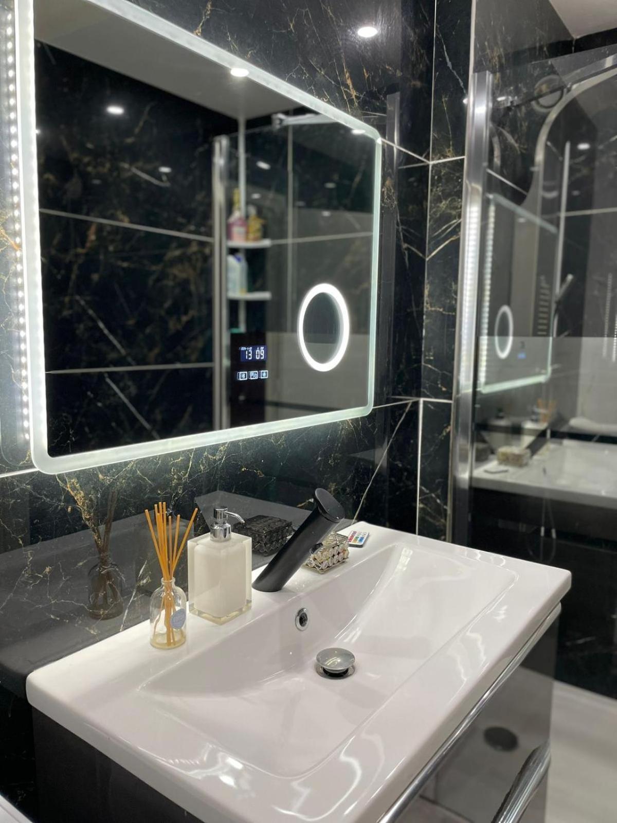 Place Privee/Le Marbre/Moderne/60M2 Annemasse Exteriör bild